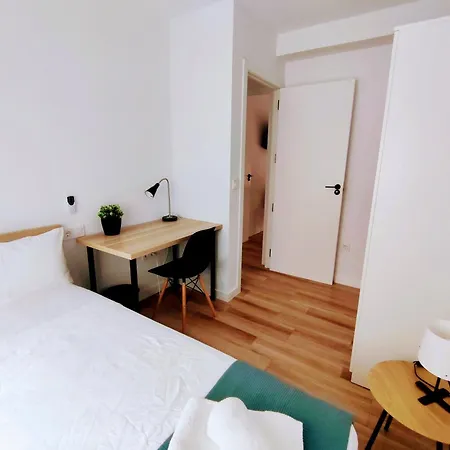 3 2 Banos Apartment